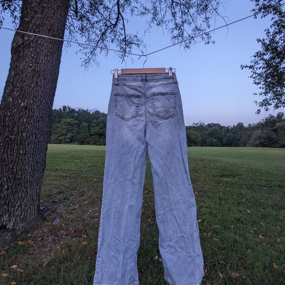 Tinseltown Wide Leg Jeans Juniors 3 Blue Light Stone Butterfly Print High Rise - Picture 2 of 5